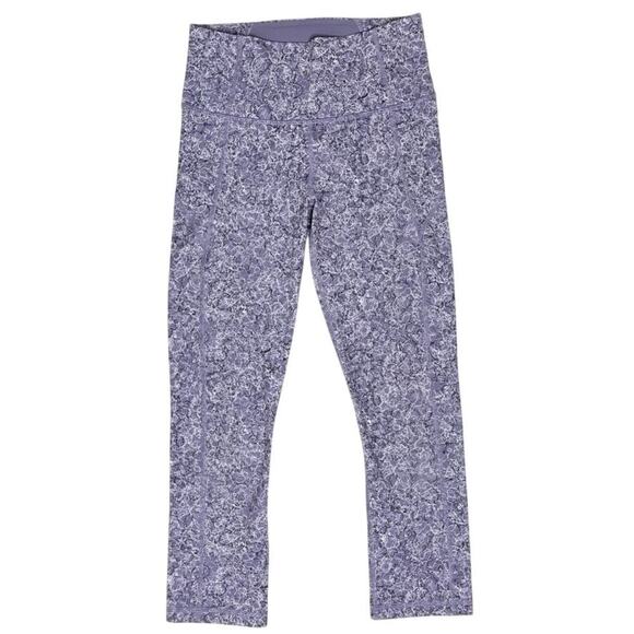 Under Armour Women's HeatGear Capri Leggings XS Purple Geometric Print Cropped - Picture 1 of 8